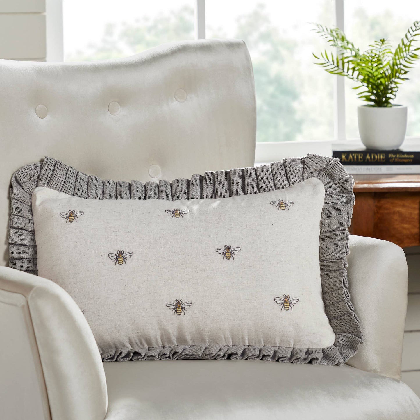 VHC Brands - Embroidered Bee Pillow 14x22